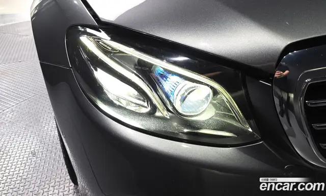 Mercedes-Benz E-Class 2019 3.0 автомат (гидро), миниатюра 8