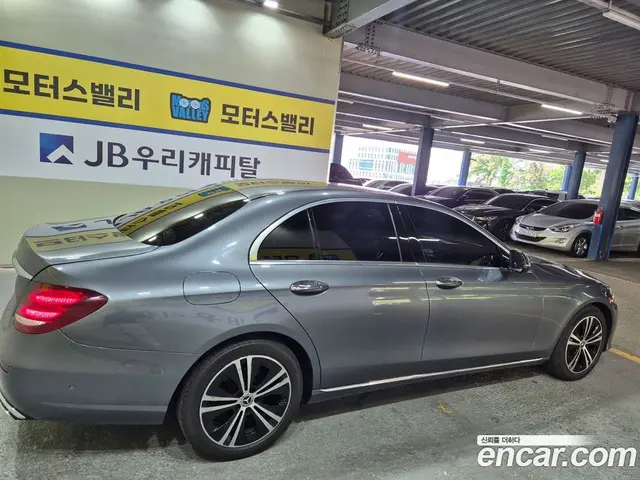 Mercedes-Benz E-Class 2020 2.0 гидро, миниатюра 4 Mercedes-Benz E-Class 2020 2.0 гидро, миниатюра 4