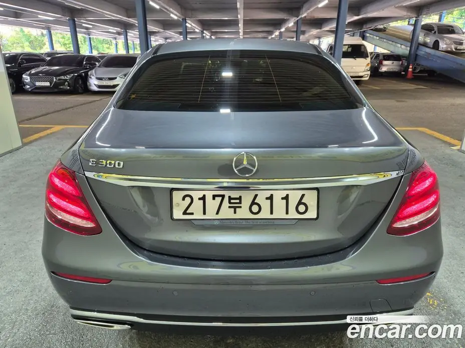 Mercedes-Benz E-Class 2020 2.0 гидро, фото 6 Mercedes-Benz E-Class 2020 2.0 гидро, фото 6