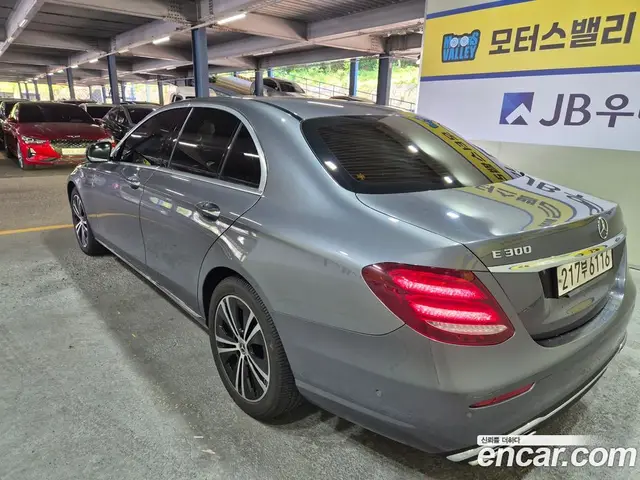 Mercedes-Benz E-Class 2020 2.0 гидро, миниатюра 7 Mercedes-Benz E-Class 2020 2.0 гидро, миниатюра 7