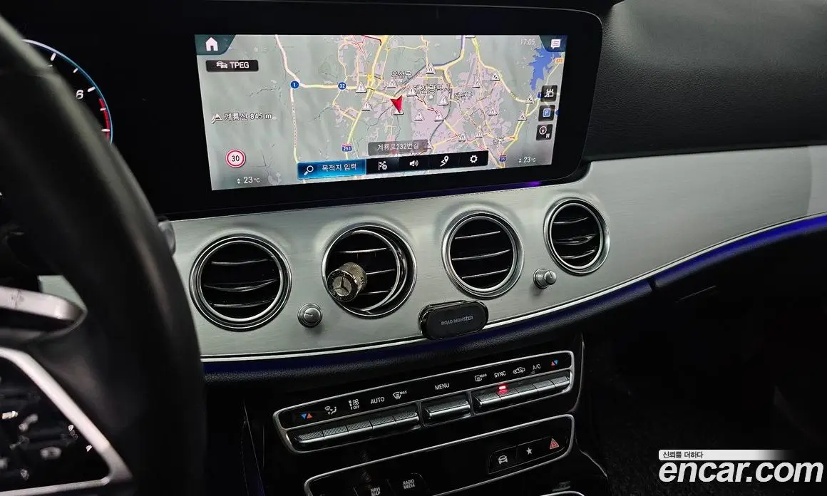 Mercedes-Benz E-Class 2021 2.0 автомат (гидро), фото 16