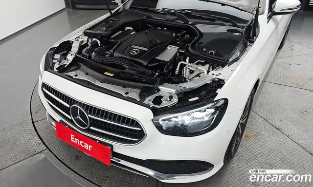 Mercedes-Benz E-Class 2021 2.0 автомат (гидро), миниатюра 6