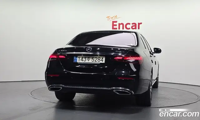 Mercedes-Benz E-Class 2021 2.0 гидро, миниатюра 4 Mercedes-Benz E-Class 2021 2.0 гидро, миниатюра 4