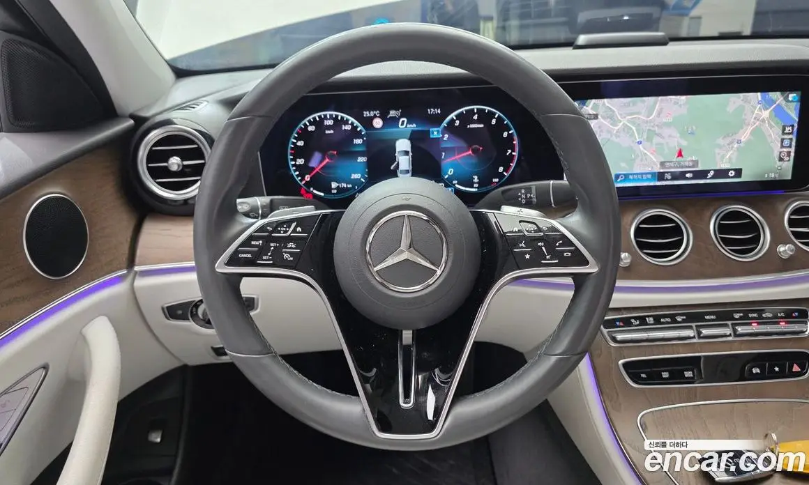 Mercedes-Benz E-Class 2022 2.0 гидро, фото 19