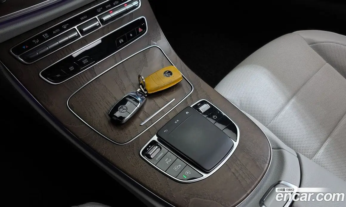 Mercedes-Benz E-Class 2022 2.0 гидро, фото 24