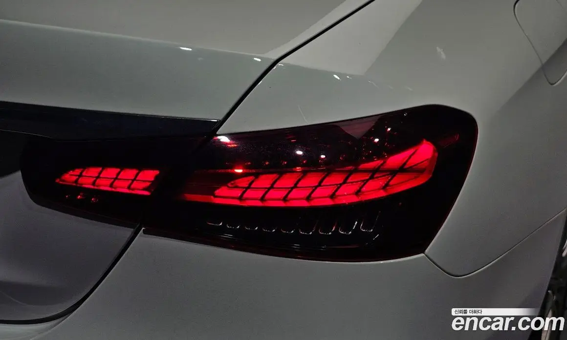 Mercedes-Benz E-Class 2022 2.0 гидро, фото 9