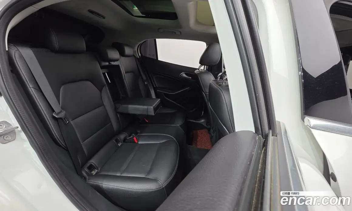 Mercedes-Benz GLA-Class 2018 2.0 гидро, фото 19 Mercedes-Benz GLA-Class 2018 2.0 гидро, фото 19