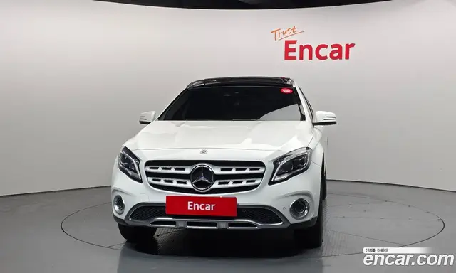 Mercedes-Benz GLA-Class 2018 2.0 гидро, миниатюра 3 Mercedes-Benz GLA-Class 2018 2.0 гидро, миниатюра 3