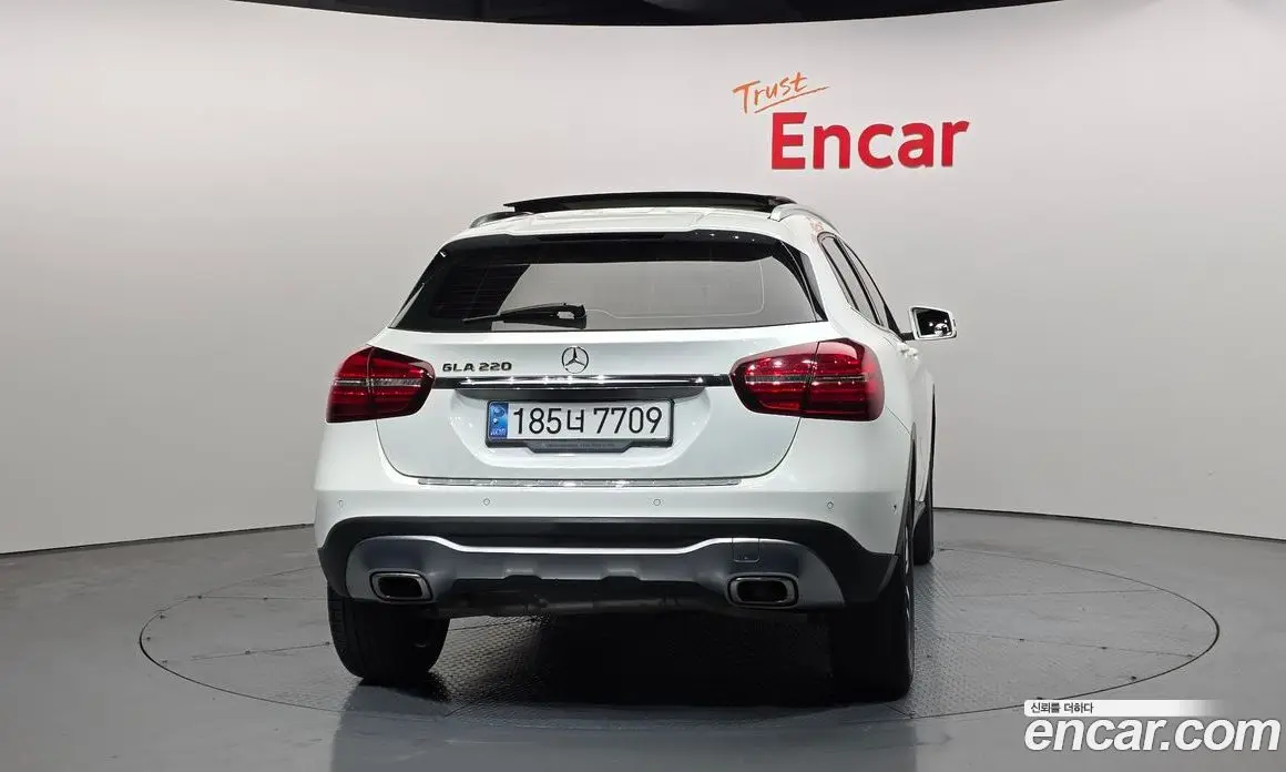 Mercedes-Benz GLA-Class 2018 2.0 гидро, фото 4 Mercedes-Benz GLA-Class 2018 2.0 гидро, фото 4