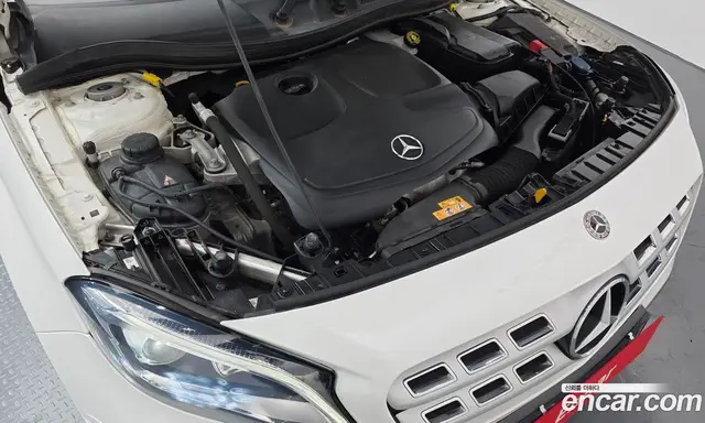 Mercedes-Benz GLA-Class 2018 2.0 гидро, миниатюра 6 Mercedes-Benz GLA-Class 2018 2.0 гидро, миниатюра 6