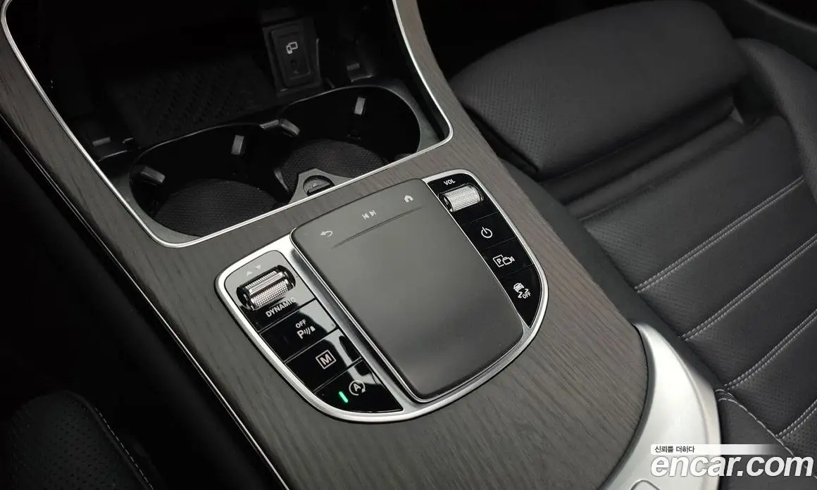 Mercedes-Benz GLC-Class 2023 2.0 гидро, фото 30 Mercedes-Benz GLC-Class 2023 2.0 гидро, фото 30