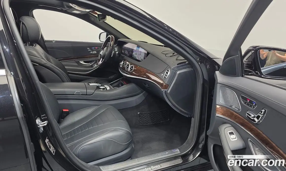 Mercedes-Benz S-Class 2019 4.0 гидро, фото 17 Mercedes-Benz S-Class 2019 4.0 гидро, фото 17