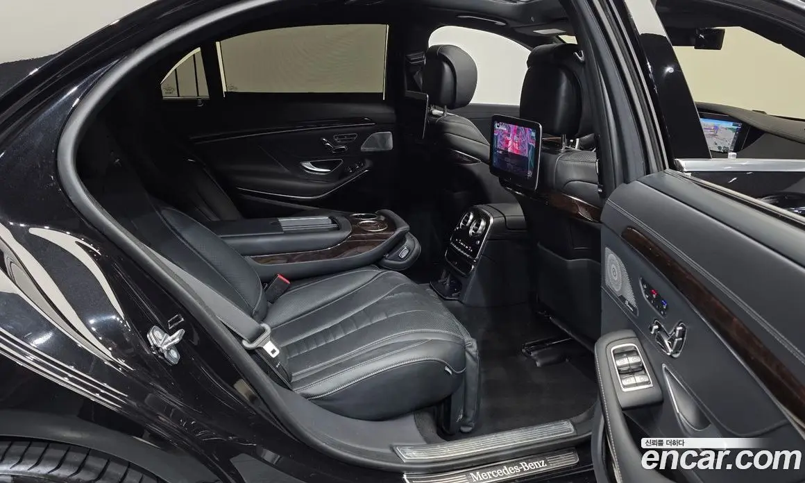Mercedes-Benz S-Class 2019 4.0 гидро, фото 18 Mercedes-Benz S-Class 2019 4.0 гидро, фото 18
