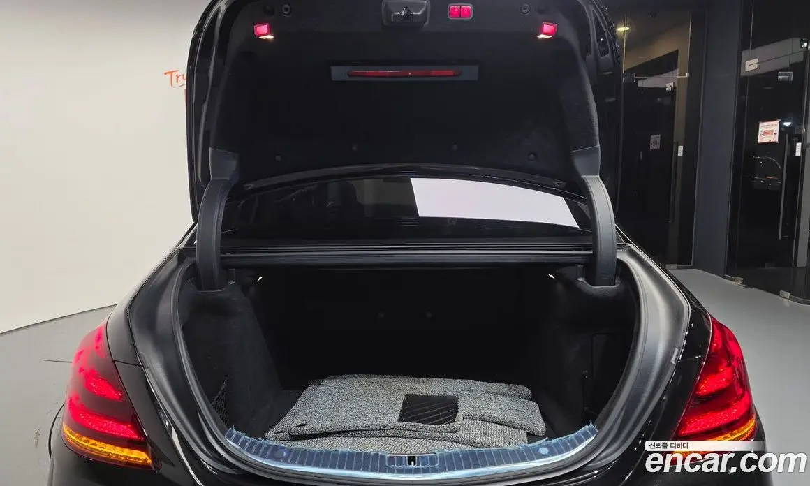 Mercedes-Benz S-Class 2019 4.0 гидро, фото 26 Mercedes-Benz S-Class 2019 4.0 гидро, фото 26