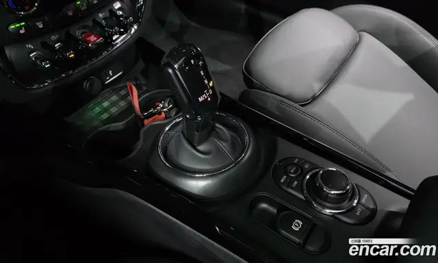 Mini Clubman 2024 1.5 автомат (гидро), миниатюра 12