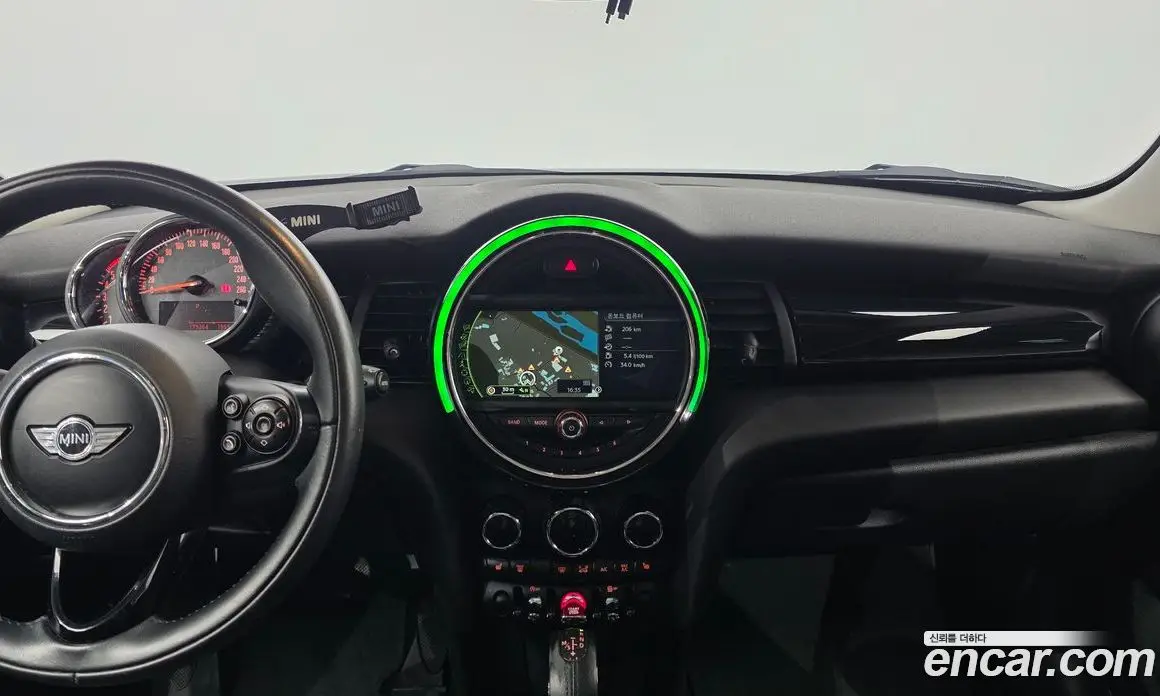 Mini Cooper 2016 1.5 автомат (гидро), фото 17