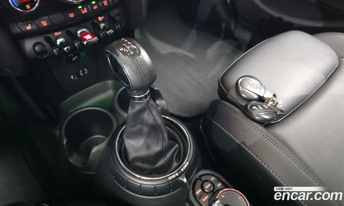 Mini Cooper 2016 1.5 автомат (гидро), фото 9