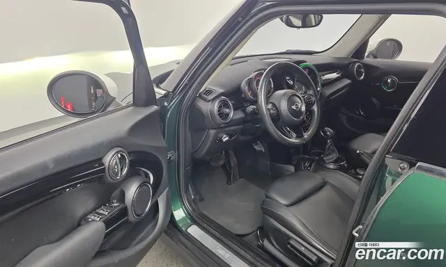 Mini Cooper 2016 1.5 автомат (гидро), миниатюра 10