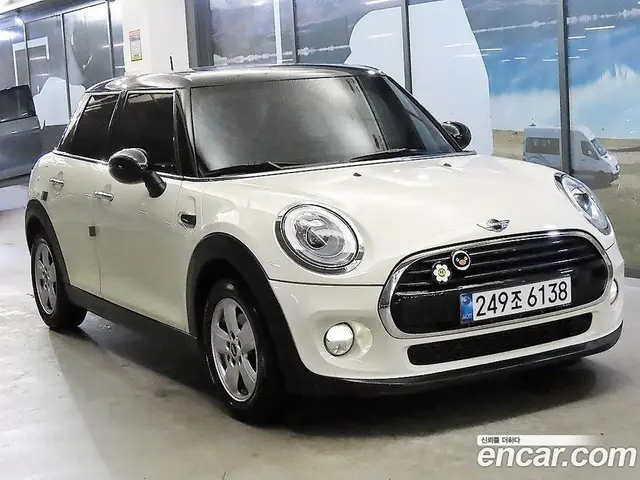 Mini Cooper, 2016, 116 000 км