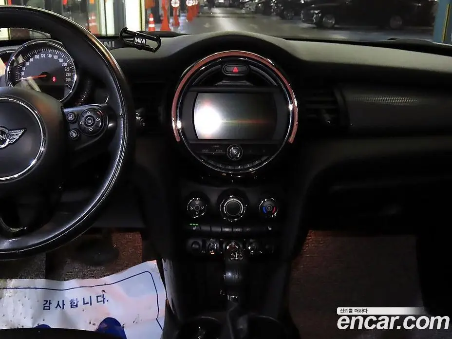 Mini Cooper 2016 1.5 автомат (гидро), фото 11