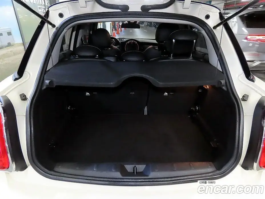 Mini Cooper 2016 1.5 автомат (гидро), фото 17