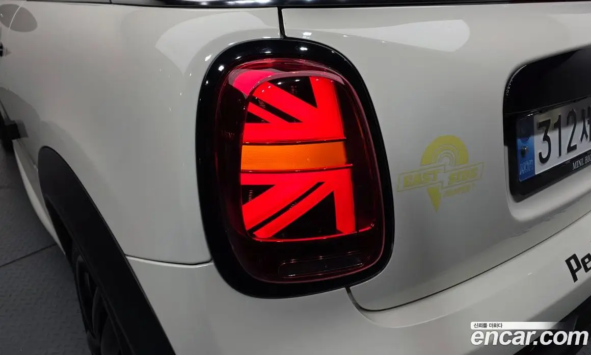 Mini Cooper Convertible 2021 2.0 автомат (гидро), фото 9
