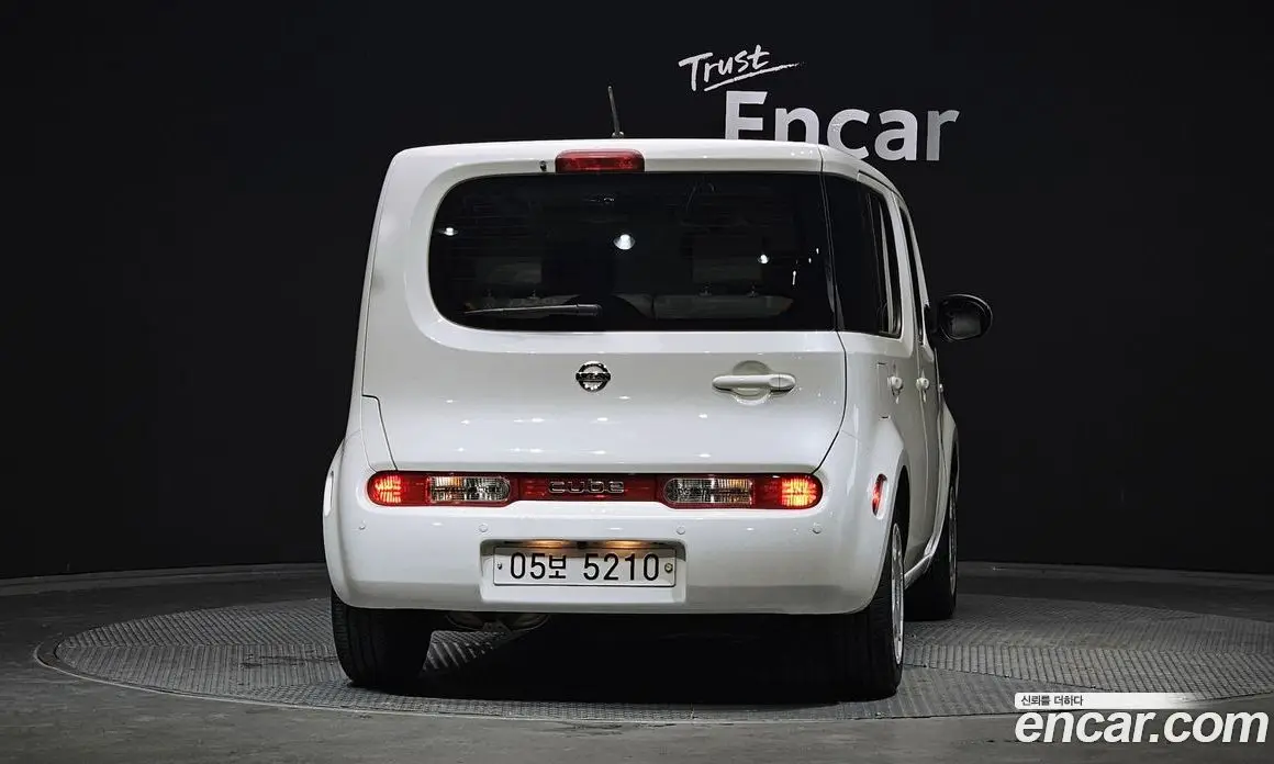 Nissan Cube 2013 1.8 автомат (гидро), фото 4 Nissan Cube 2013 1.8 автомат (гидро), фото 4