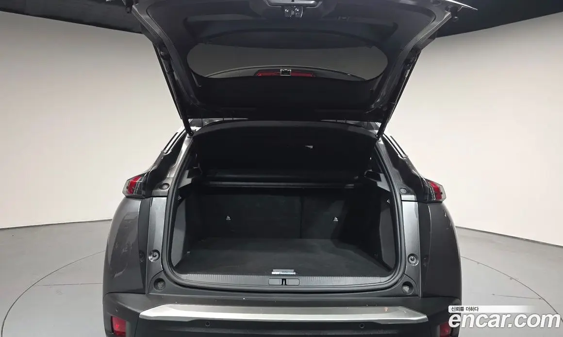 Peugeot 2008 2020 1.5 автомат (гидро), фото 25