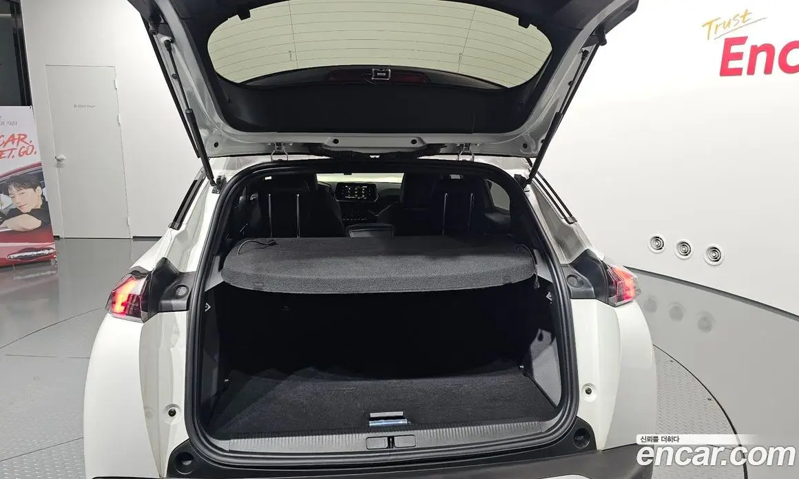 Peugeot 2008 2021 1.5 автомат (гидро), фото 34