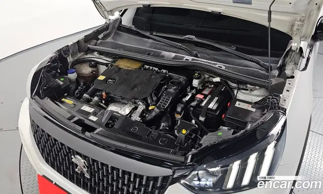 Peugeot 2008 2021 1.5 автомат (гидро), миниатюра 6