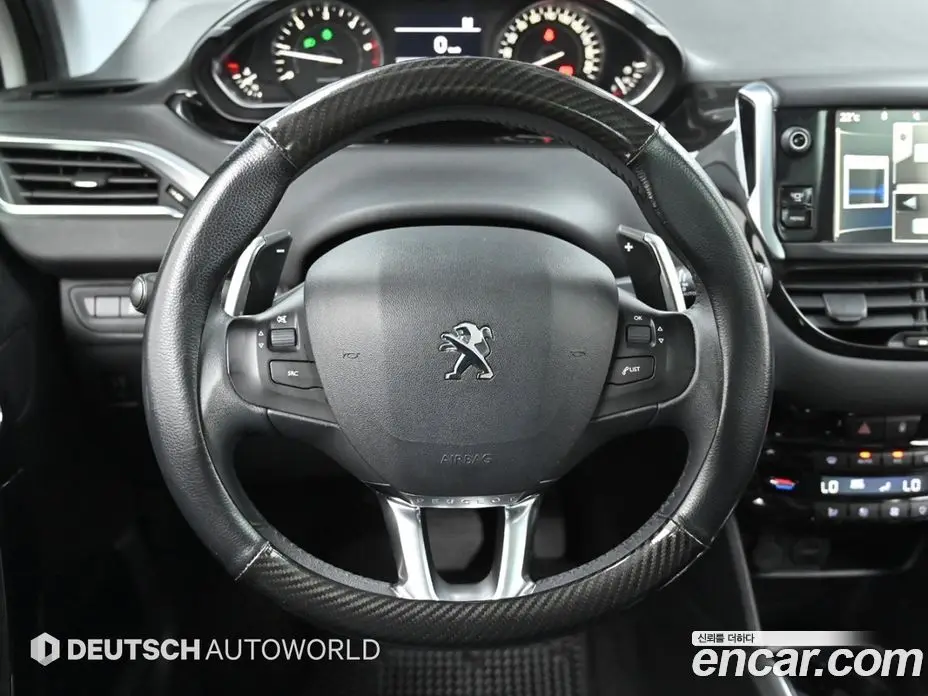 Peugeot 208 2014 1.6 автомат (гидро), фото 13