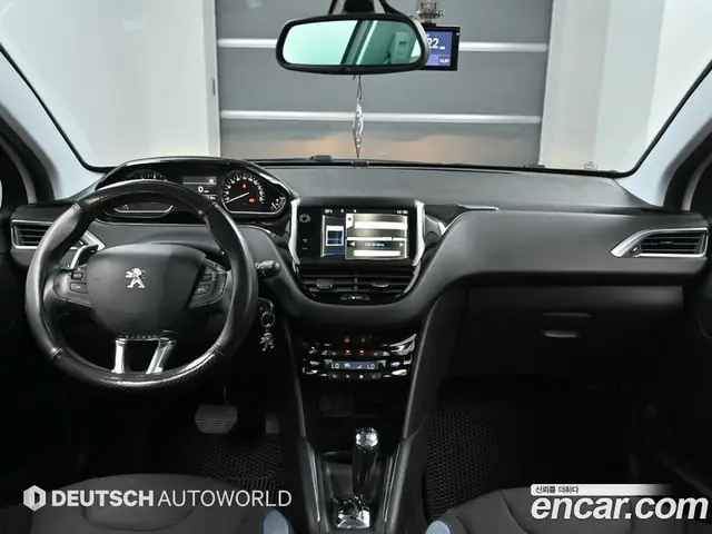 Peugeot 208 2014 1.6 автомат (гидро), миниатюра 7