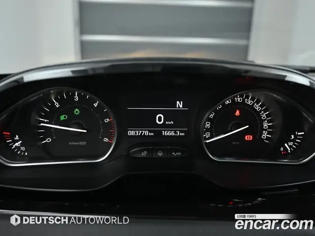 Peugeot 208 2014 1.6 автомат (гидро), миниатюра 8