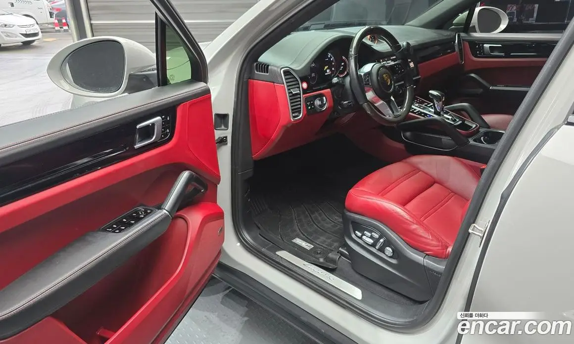 Porsche Cayenne 2021 3.0 автомат (гидро), фото 13