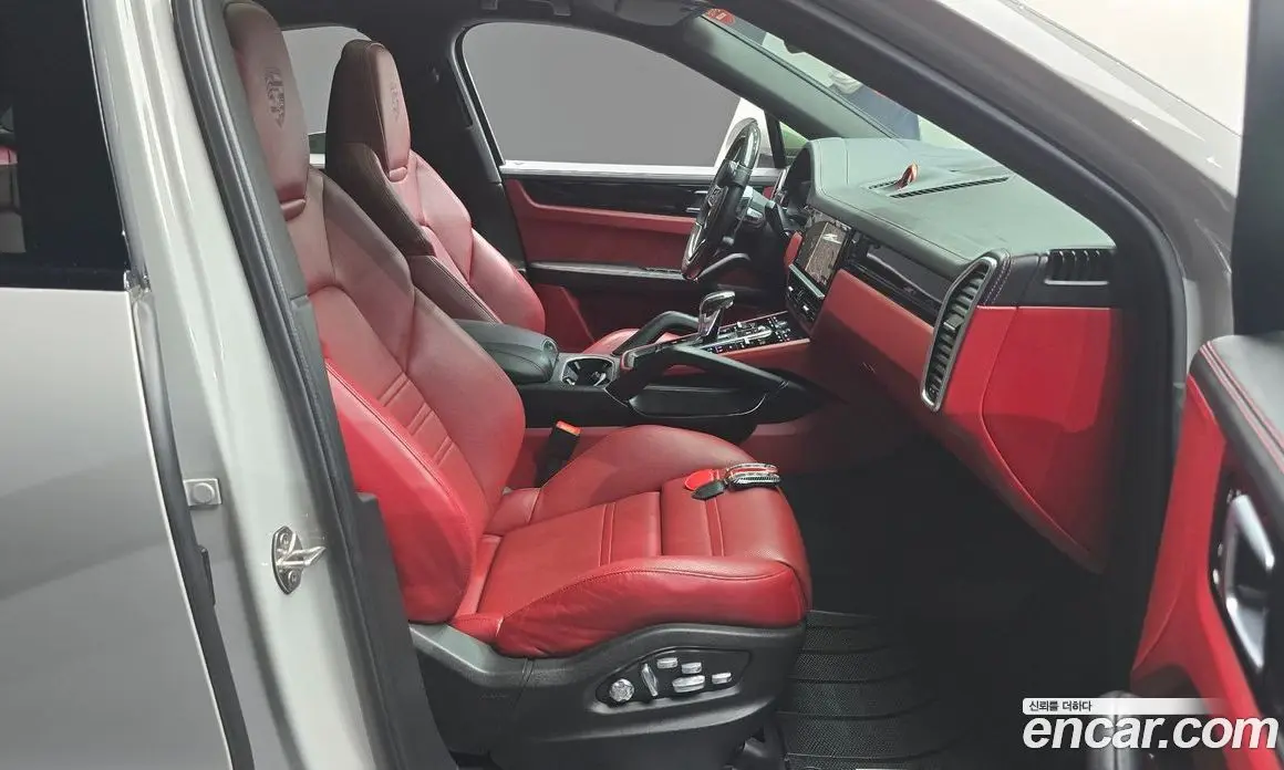 Porsche Cayenne 2021 3.0 автомат (гидро), фото 17