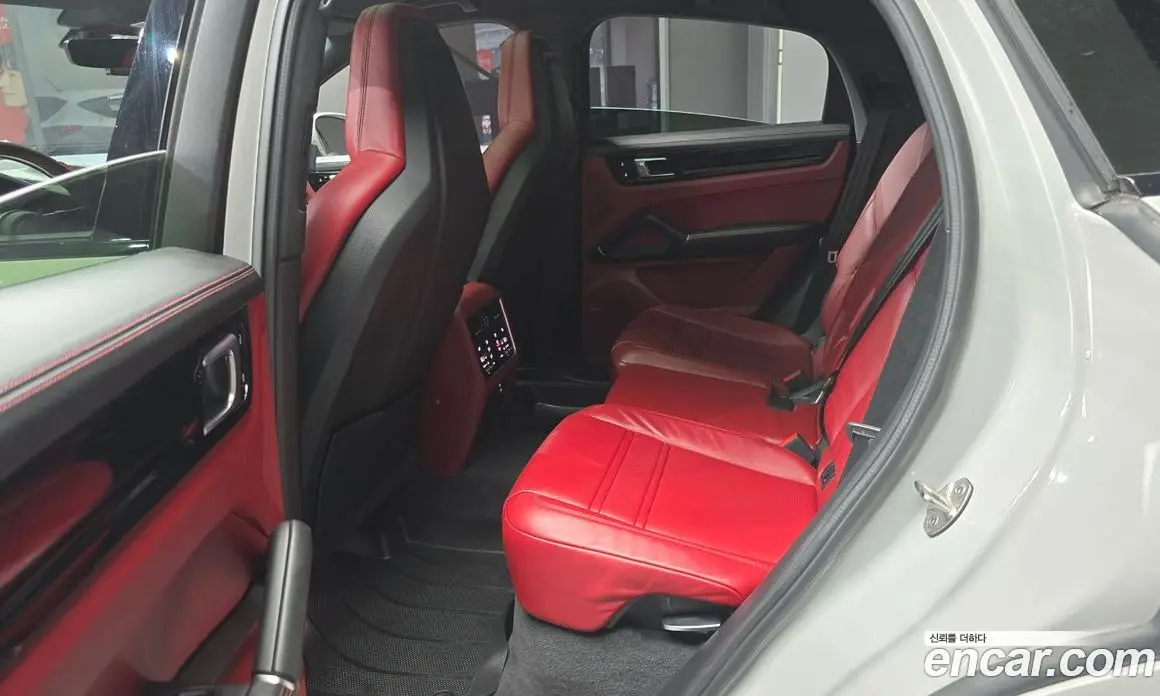 Porsche Cayenne 2021 3.0 автомат (гидро), фото 18