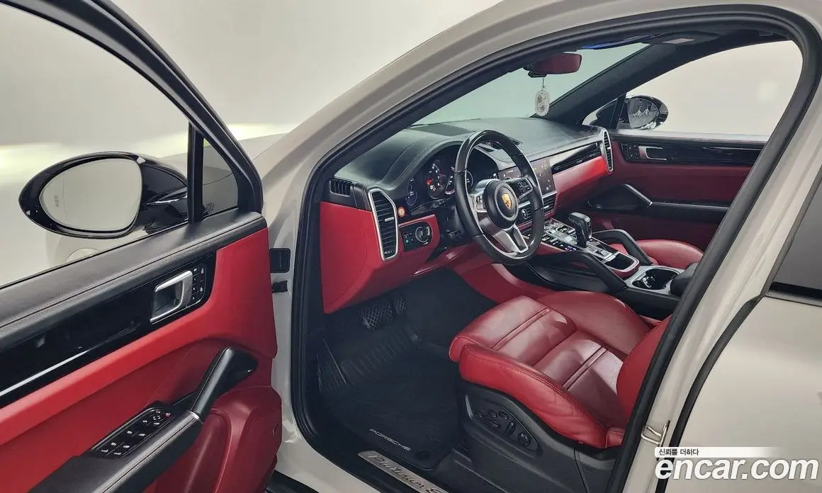 Porsche Cayenne 2023 3.0 автомат (гидро), фото 13