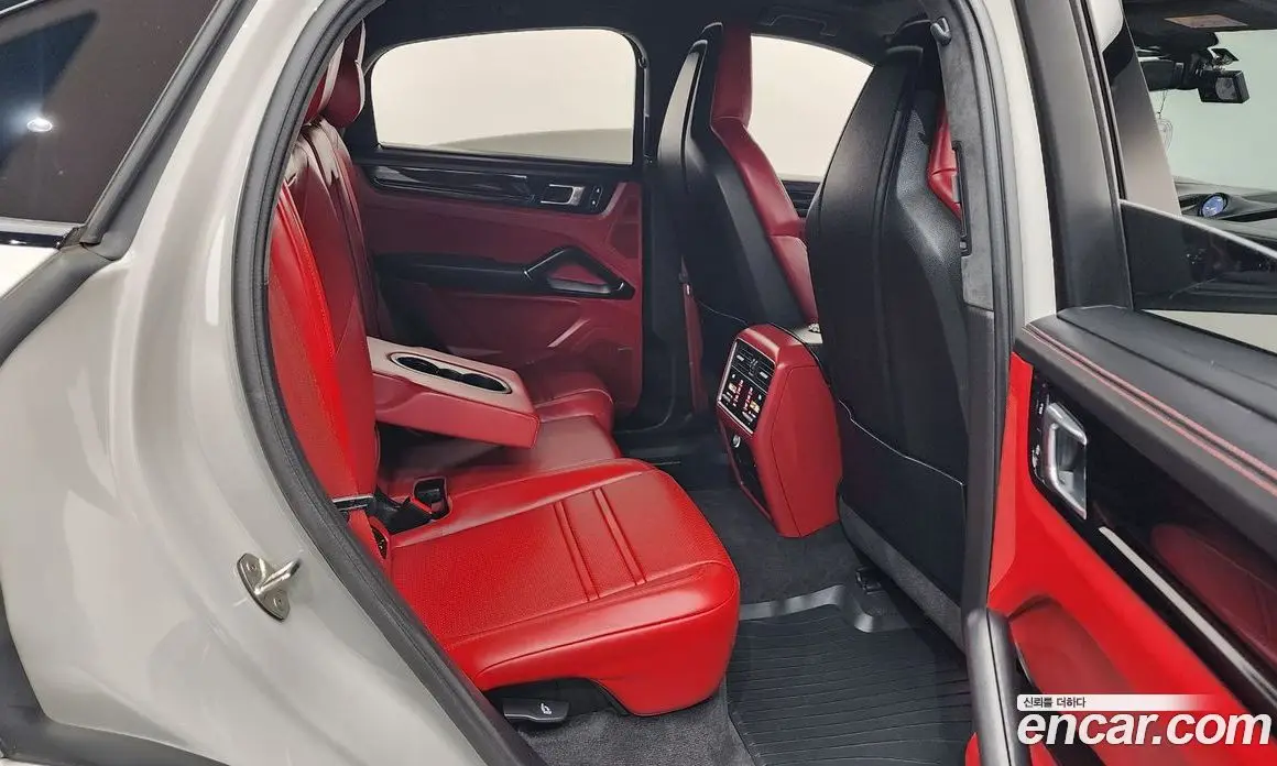 Porsche Cayenne 2023 3.0 автомат (гидро), фото 17