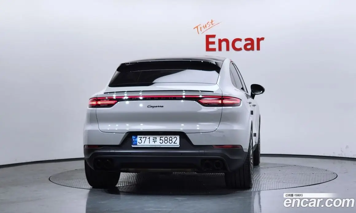 Porsche Cayenne 2023 3.0 автомат (гидро), фото 4