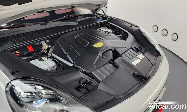Porsche Cayenne 2023 3.0 автомат (гидро), миниатюра 6