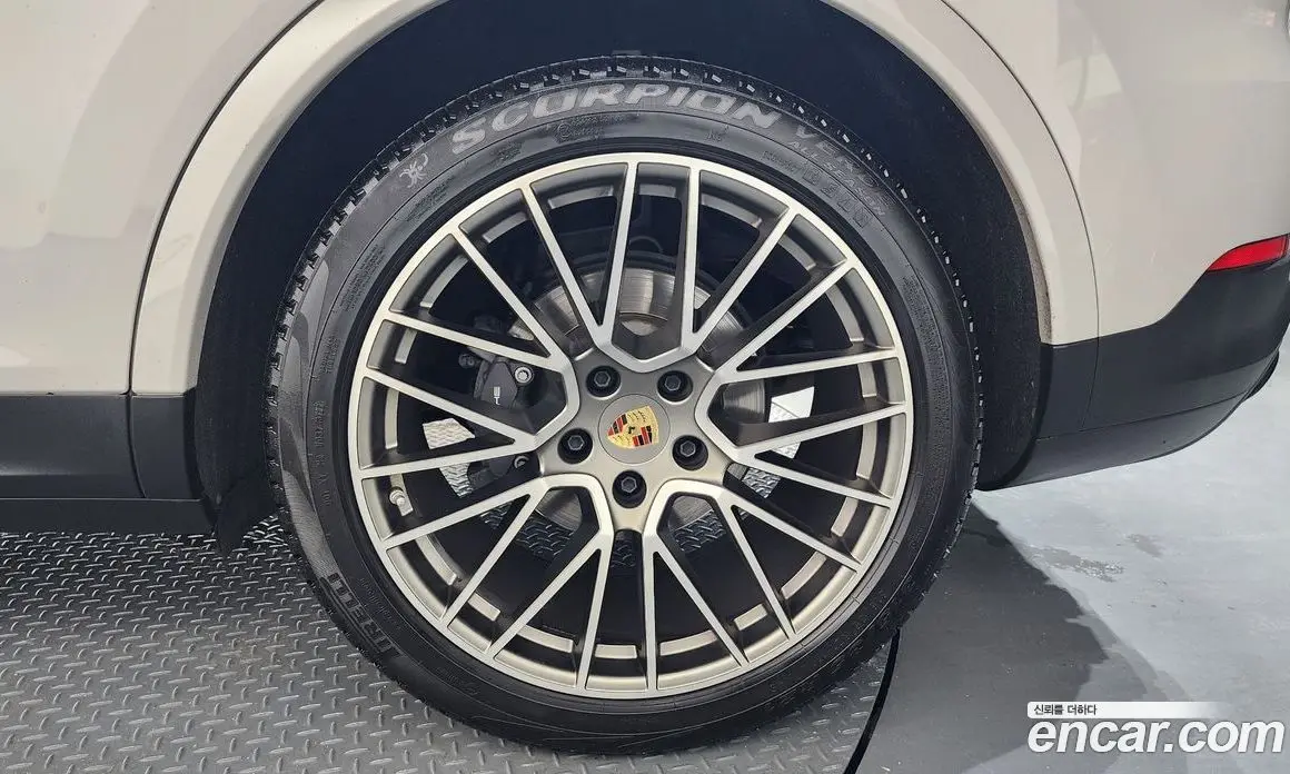 Porsche Cayenne 2023 3.0 автомат (гидро), фото 7
