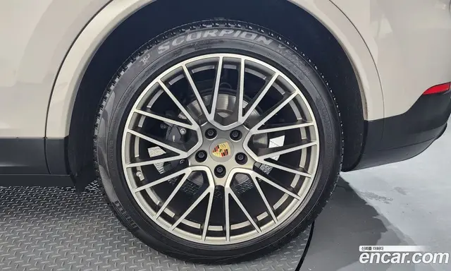 Porsche Cayenne 2023 3.0 автомат (гидро), миниатюра 7