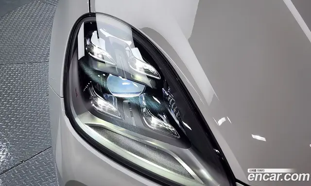 Porsche Cayenne 2023 3.0 автомат (гидро), миниатюра 8