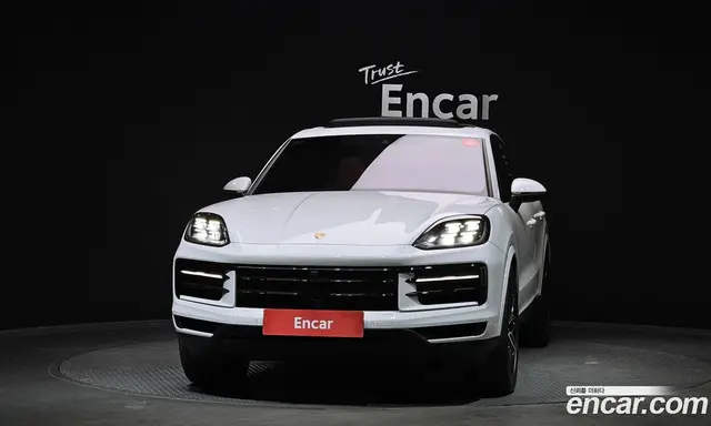 Porsche Cayenne 2024 3.0 автомат (гидро), миниатюра 3