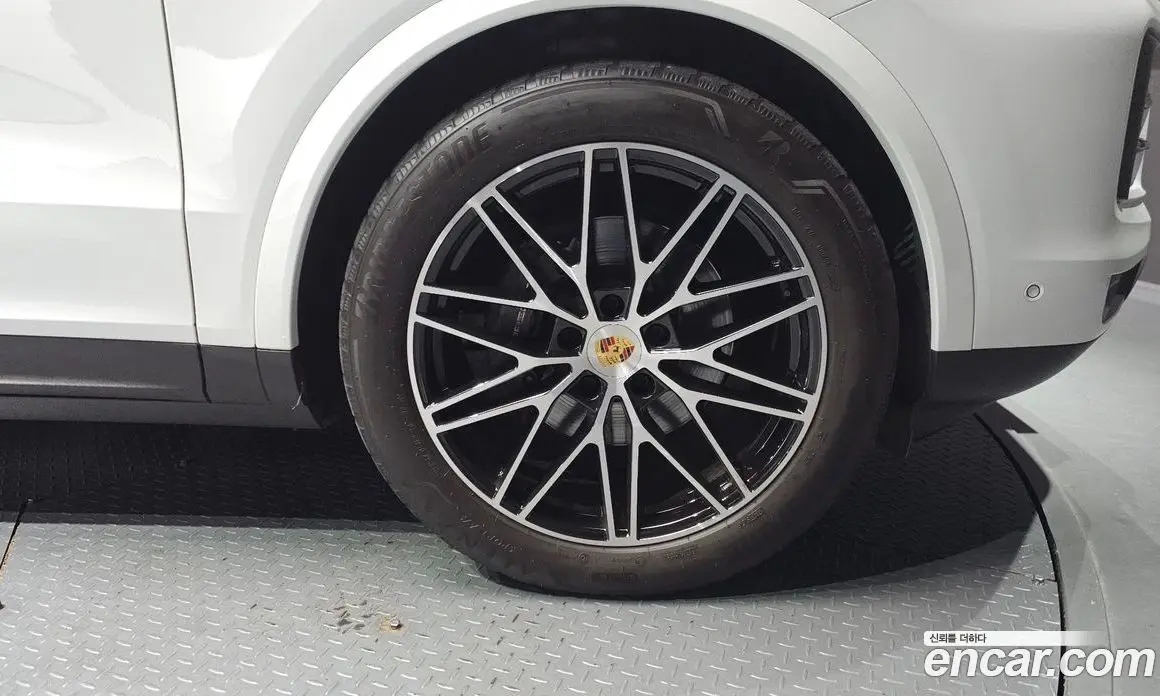 Porsche Cayenne 2024 3.0 автомат (гидро), фото 5