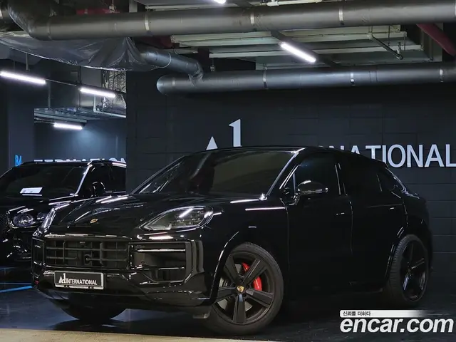 Porsche Cayenne 2025 4.0 автомат (гидро), миниатюра 2