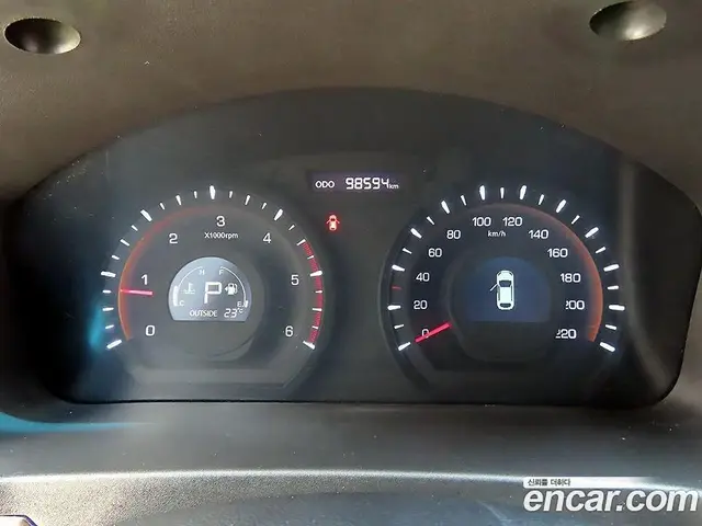 SsangYong Korando 2014 2.0 автомат (гидро), миниатюра 9