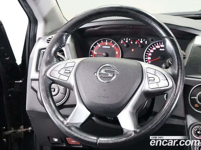 SsangYong Korando 2016 2.2 автомат (гидро), миниатюра 6