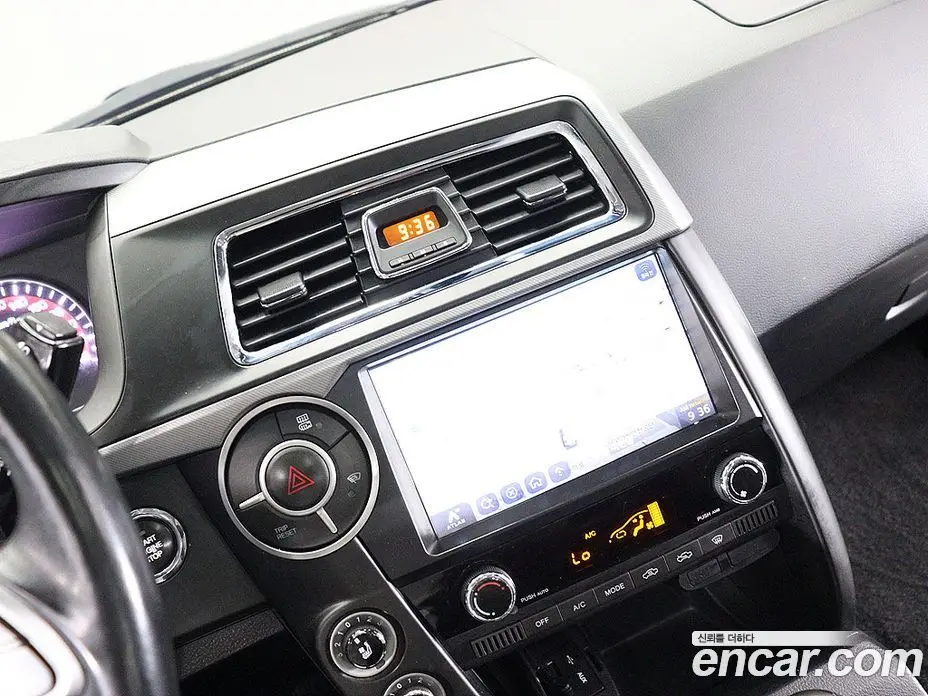 SsangYong Korando 2016 2.2 автомат (гидро), фото 8
