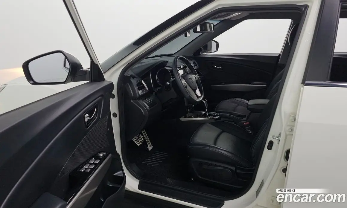 SsangYong TIBOLI 2016 1.6 автомат (гидро), фото 13